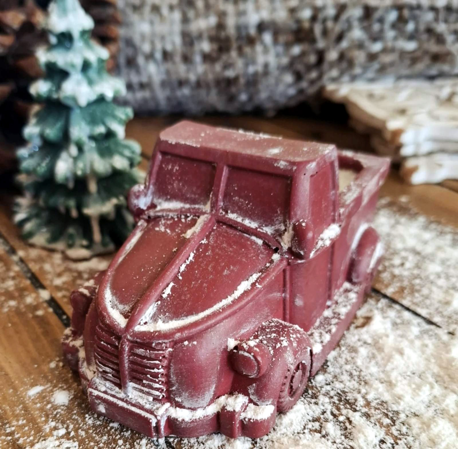 Snowy Xmas Candle Truck